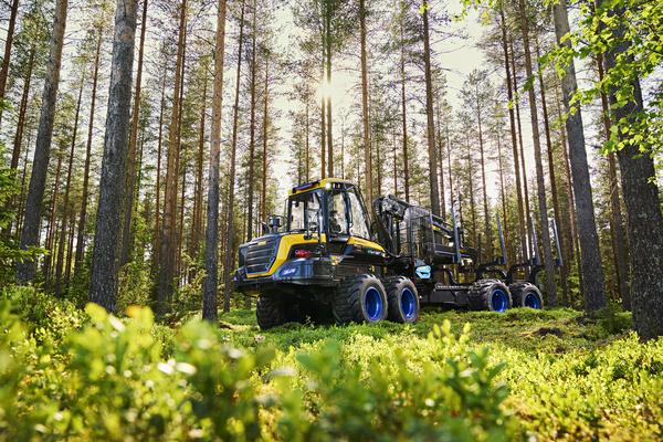 Ponsse lanseerasi sähkökäyttöisen metsäkoneen